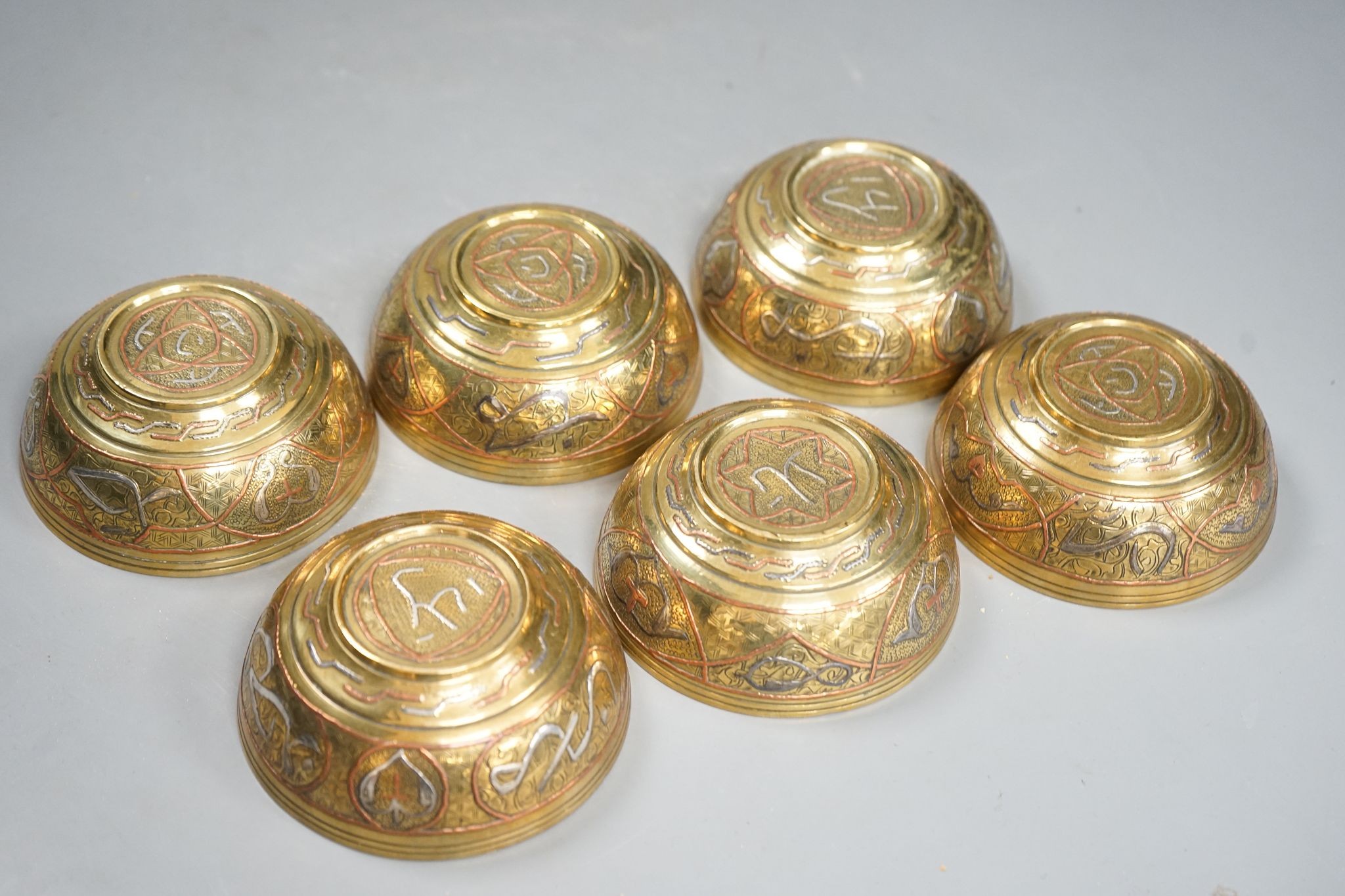 A set of six Cairo bowls, 10cm diameter